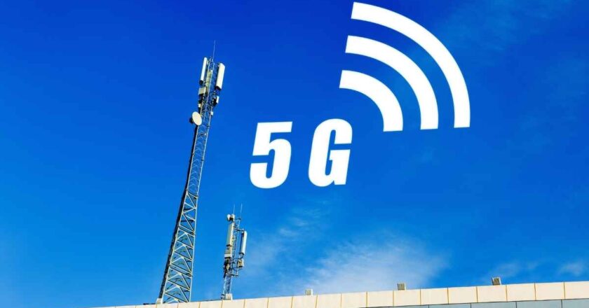 Roaming in 5G: Seamless Interworking for 5G